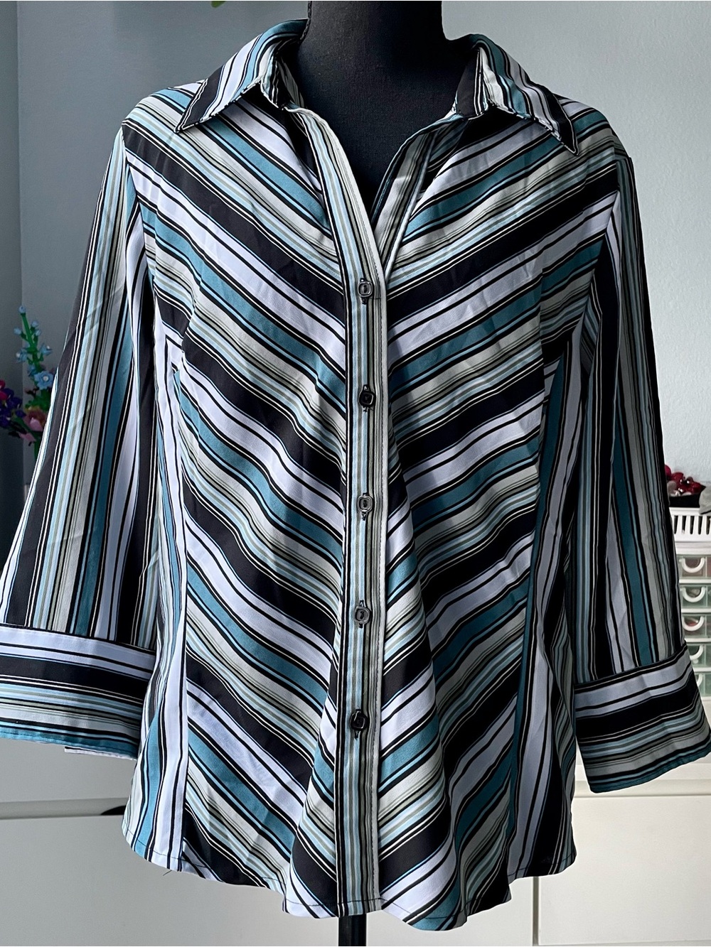 Striped Print Button Front Women’s Shirt Size Large Teal White Black